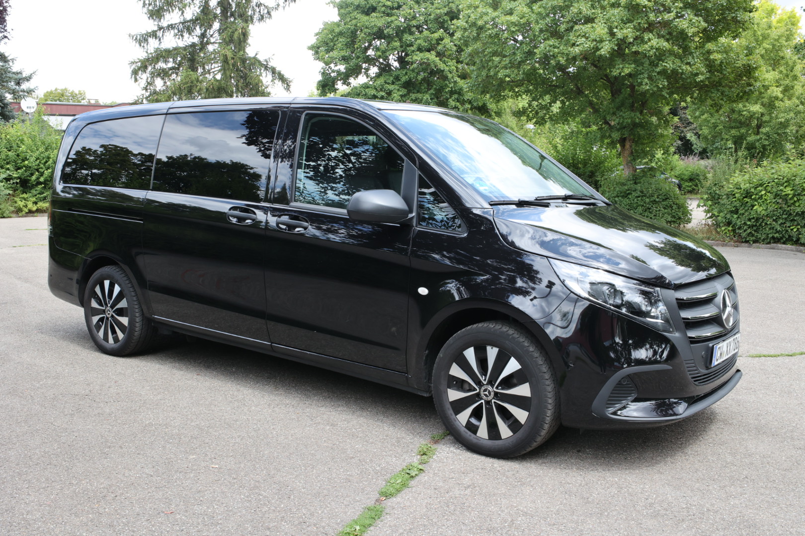 Mercedes Großraumtaxi von Taxi Gondal