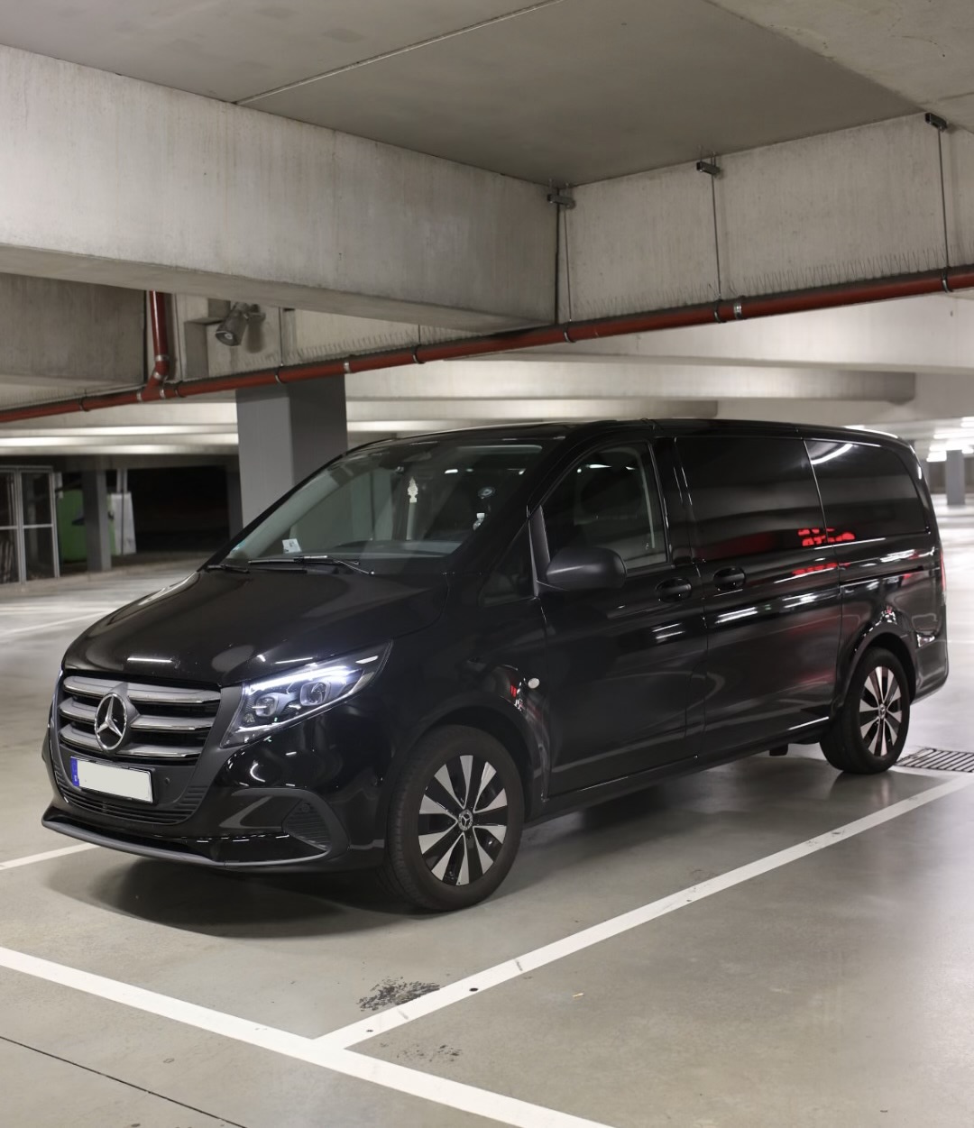 Mercedes Großraumtaxi – Bild 1 von 4