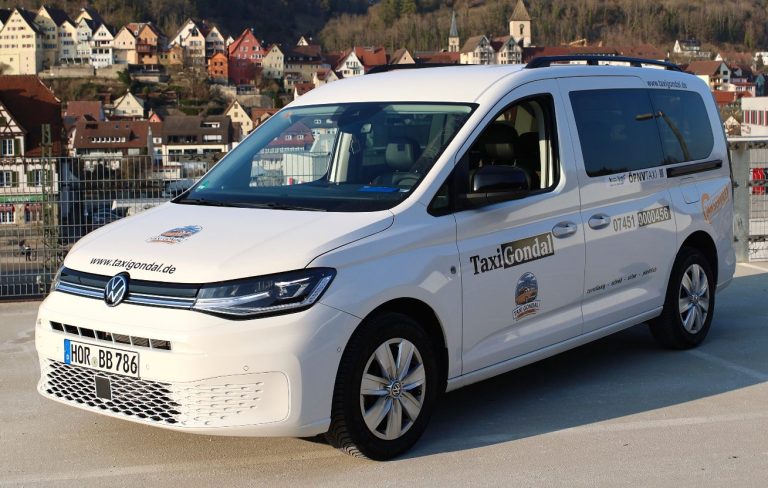VW Caddy (7-Sitzer)